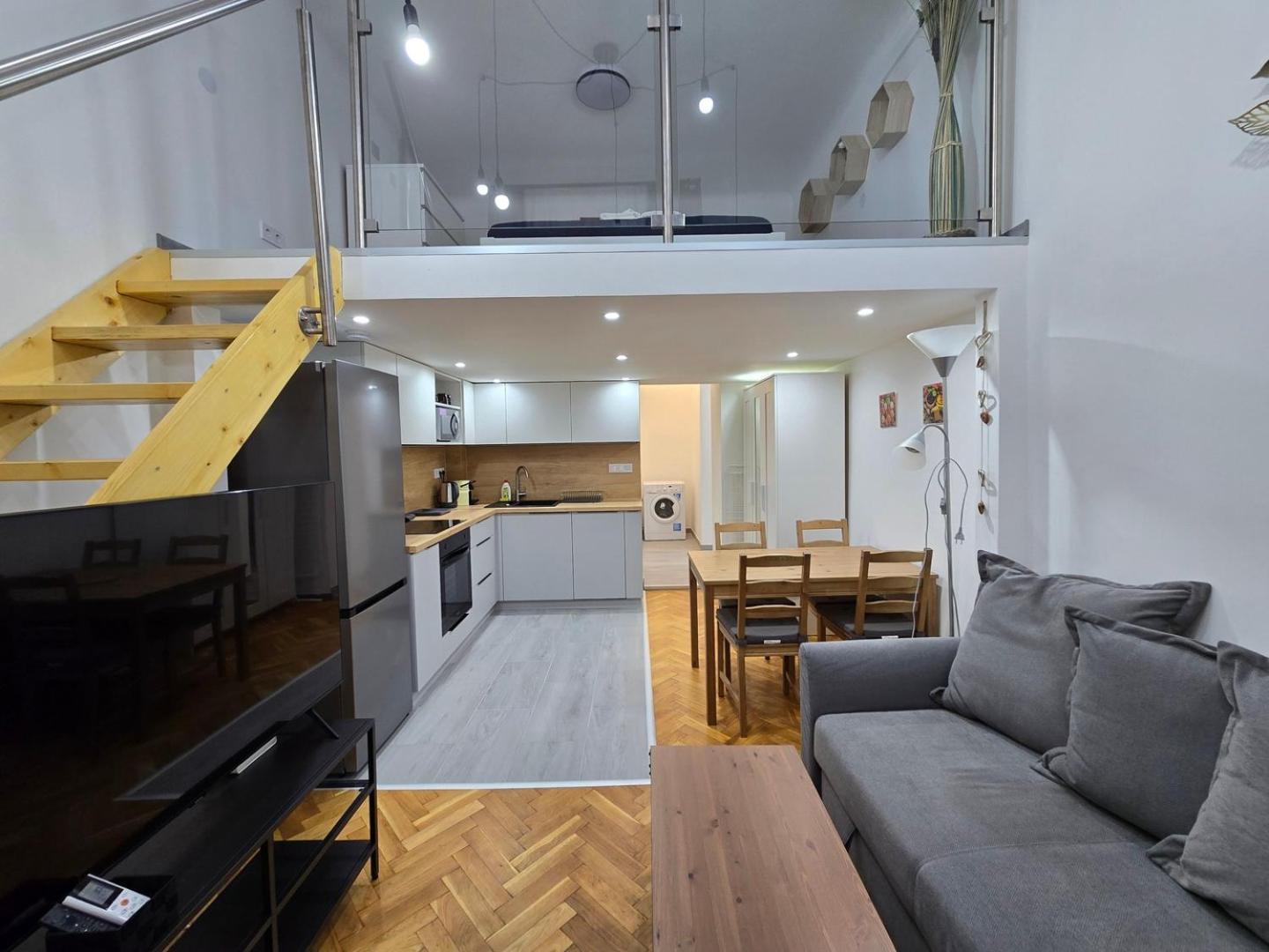 Maria Apartments - Modern Apartments In The Center Of Budapest — Photos 1